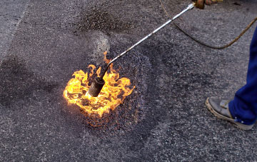 Evenjobb flat roofing repairs